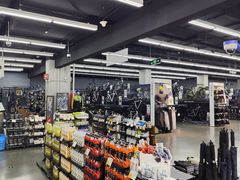 -迪卡侬(越秀公园店)
