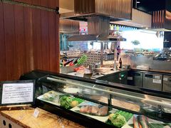 自助取餐区-广州中心皇冠假日酒店-环市食坊·海鲜自助餐厅