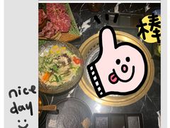 -山川小町·极番烧肉(新地假日广场店)