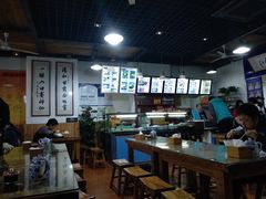 -陇上全荟兰州传统牛肉面(延吉路店)