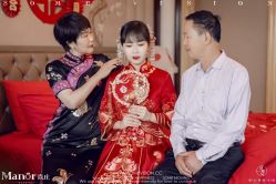 -艾米丽婚纱礼服