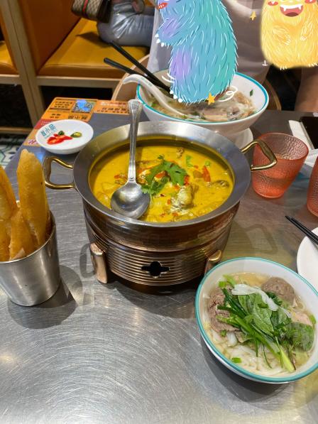 越小品·越南餐厅(大仟里店)-"[薄荷]环境:比较拥挤,人与人之间距离很