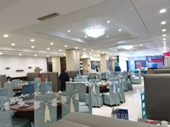 -今鲜源酒店·海鲜锅贴青岛菜(新湛路店)