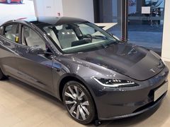 -TESLA 特斯拉(上海太古汇体验店)