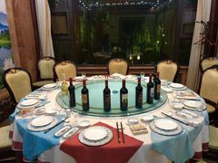 包厢-鹊华居·地道鲁菜·海鲜·融合味(大明湖店)