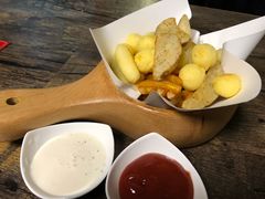 -HIGH FIVE哈福手工汉堡(桂林路店)