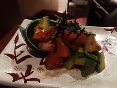 三文鱼牛油果色拉-角落里(中山公园店)