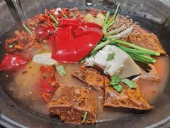 -四小区火锅·巷子里的重庆火锅(花照壁店)