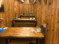 大堂-老东镇啤酒屋海鲜加工·蒸汽海鲜·海鲜烧烤(台东店)