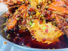 -凤凰路何眼镜香辣蟹(花果园店)