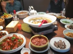 -川流不息·地道川菜·小龙虾(松东路店)