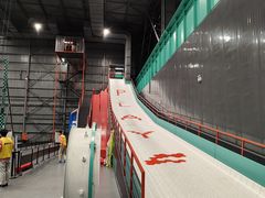 -极限PLAY运动娱乐新世界·团建派对潮玩休闲馆·室内蹦极高空游乐园