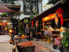 -城墙外BAR