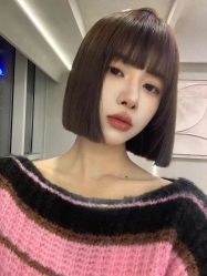 -时尚殿堂明星门店