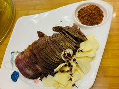 -休记光头香辣蟹干锅店(衣冠庙店)