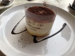 -必胜客(证大大拇指店)