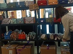 -百盛(莘庄店)