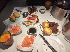 -领鲜活海鲜榴莲自助火锅(东门店)