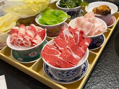 -绣园苏式火锅·开创者·腌笃鲜(大洋百货店)