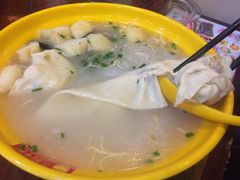 -小杨生煎(金山百联购物中心3楼店)