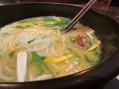 -银米·云南传统过桥米线(双廊黑金冠店)