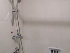 -深圳君逸国际酒店(龙岗横岗塘坑地铁站店)