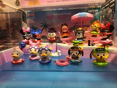 -泡泡玛特POPMART(侨福芳草地店)
