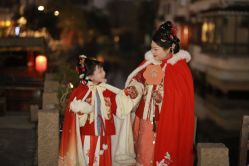 -梦回汉唐汉服旗袍体验馆(拙政园店)
