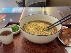 -百年老字号·观振兴蟹黄面·三虾面·苏式面(观前街富仁坊巷店)