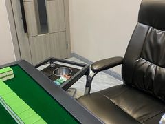 -开心棋牌(沪南路店)