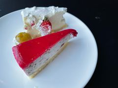 树莓慕斯-龙之梦万丽酒店青餐厅