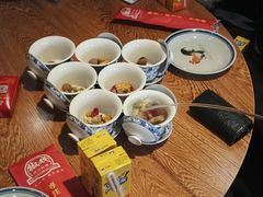 -椒点传统串串香