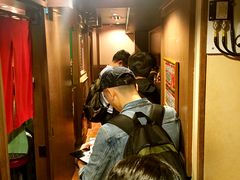 继续等位-一蘭拉面(新宿中央东口店)