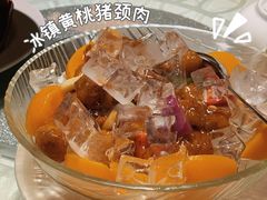 冰镇蜜桃猪颈肉-山泉公馆酒家(广州东站店)