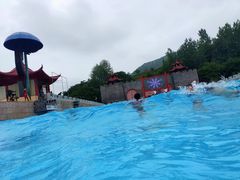 -汤山欢乐水世界
