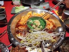 -谭鸭血老火锅(万象九宜城店)