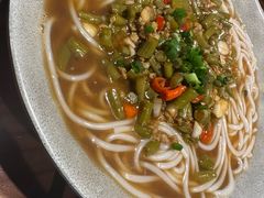 酸豆角米粉-钟掌勺忘不了地道湘菜(新天地假日广场店)