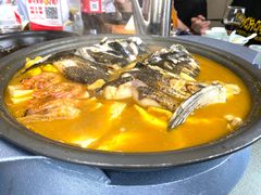 -新天明砂锅鱼头煲