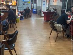大堂-牛得很·鲜牦牛肉烧烤·牛羊肉菌汤锅(康定店)