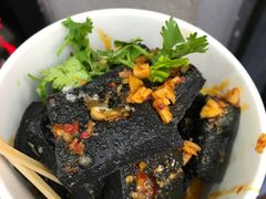 -黑色经典臭豆腐·湖南特产(潇湘文化店)