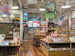 -猫的天空之城概念书店(杭州南宋御街店)