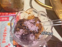 冰淇淋自助-哥老官重庆美蛙鱼头(西湖银泰十一哥店)