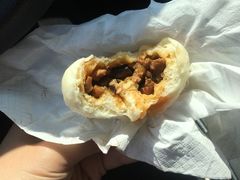 麻辣香菇鸡丁包-老陶包子铺(南大西南村店)
