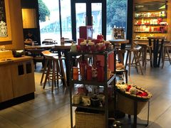 -星巴克臻选(莘庄仲盛店)