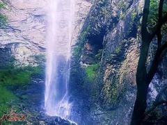 -燕子河大峡谷天坑仙境