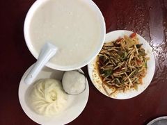 -丽华叶儿粑总汇