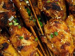 烤鸡翅中-铭记烧烤制作社•吊炉乳鸽 延吉冷面