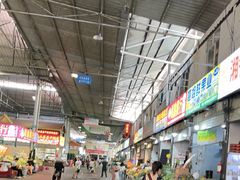 -曼阁市场水果批发市场