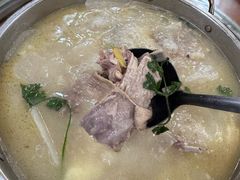 -黎老幺光雾山黄羊汤锅