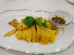 湛江白切鸡-粤盛海鲜平价店(洛溪食街店)